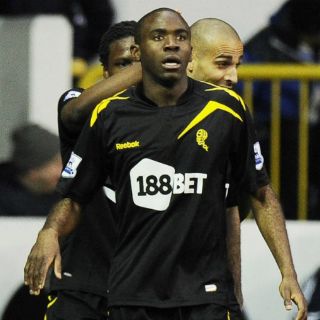 Muamba se retira del futbol profesional