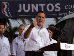 El candidato Mitt Romney busca cortejar el apoyo de los hispanos, cuyo voto será definitorio en al menos nueve estados de EU. AP  /