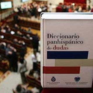 Fundéu BBVA: ''instar a que'', no ''instar que'' ni ''instar para que''