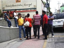 El 20 de diciembre de 2011, los municipales bloquearon avenida Tonaltecas, por el retraso de aguilandos.  /