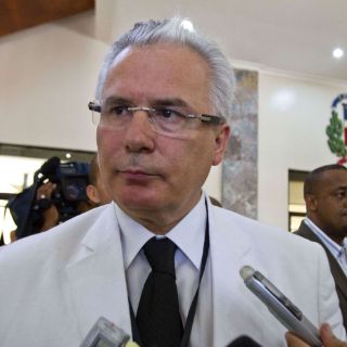 Garzón considera 'ineludible' salvoconducto para Assange