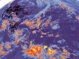 Imagen tomada del sitio web del Servicio Meteorológico Nacional en la que puede verse la depresión tropical número siete. ESPECIAL  /