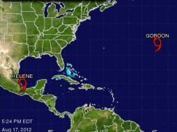Imagen del sitio web del Centro Nacional de Huracanes de Estados Unidos en la que se muestra la posición de ''Helene''. ESPECIAL  /