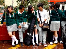 Se tienen disponibles para preparatoria alrededor de cinco salones extras para casi 200 jóvenes que hayan quedado fuera. ESPECIAL  /