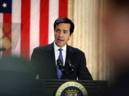 Luis Fortuño, quien representa el Ejecutivo ha promovido la campaña del sí. ESPECIAL  /