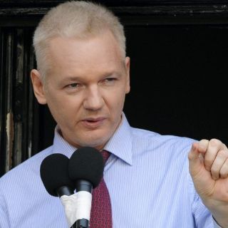 Unasur analiza posición tras asilo de Ecuador a Assange