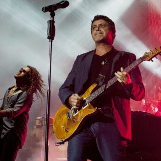 Alejandro Sanz ofrece exitoso show en clausura de Festival Cap Roig