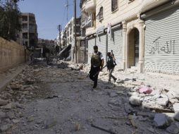 Los servicios de inteligencia del Reino Unido podrían estar ayudando de forma encubierta a los rebeldes sirios. REUTERS  /