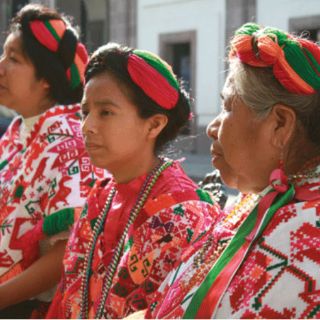 Iglesia católica hará traducción de la Biblia en náhuatl