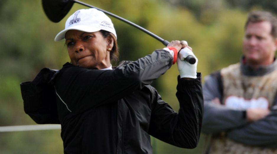 Condoleezza Rice es una de las primeras mujeres que forman parte del club de golf otrora ''exclusivo'' para hombres. AFP  /