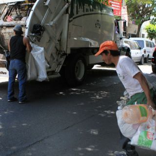 Políticos dedican pocas líneas a separación de basura