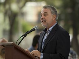 Emilio González dijo que el conflicto de ciertos municipios, es que han disminuido los ingresos y se ha incrementado la nómina. ARCHIVO  /