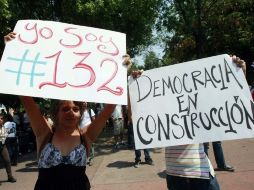 Por tres horas se suspendió el cobro en una caseta, por una manifestación de #YoSoy132 en Puebla. ARCHIVO  /