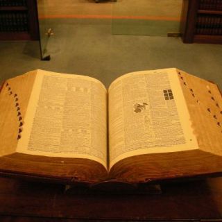 Fundéu BBVA: ''llevar a cabo'', no ''llevar acabo''