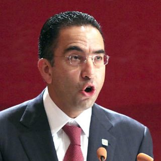 Lozano rechaza haber amenazado a Vargas