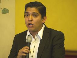 Juan Carlos Guerrero,advirtió que, en caso de prosperar la propuesta, se restaría fuerza a todas las fracciones parlamentarias. ARCHIVO  /