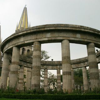 Buscan alternativas para albergar restos de Jaliscienses Ilustres