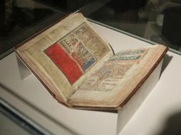 Ahora el Códice puede contemplarse rodeado de unas medidas de seguridad. EFE  /