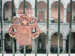 En Guadalajara el reglamento obliga, entre otras cosas, a la destrucción de gafetes de los servidores que terminen funciones.  /