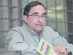 ''Soy como un sastre, escribo a retazos. Me acostumbré a escribir a partir de las 11 o 12 de la noche porque ya no hay distracciones''  /