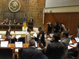 El Congreso sesionó con 27 votos a favor y uno en contra. ARCHIVO  /