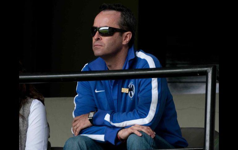 Luis Miguel Salvador declaró que las pretenciones de Suazo están fuera de las posibilidades del Monterrey. MEXSPORT  /