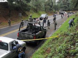 Sitio de la agresión en la carretera Tres Marías - Huitzilac. Los heridos se reportan estables. EL UNVIVERSAL  /