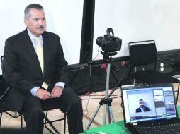 El coordinador de los diputados del tricolor, Manlio Fabio Beltrones, acudió a San Lázaro para registrarse. NTX  /