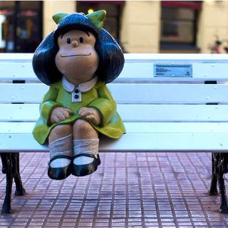 Mafalda y otros personajes de historietas salen a las calles