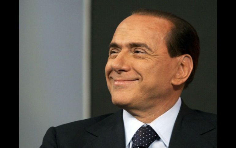 Berlusconi anunció que volverá a presentarse a las elecciones generales previstas para la primavera de 2013. ARCHIVO  /