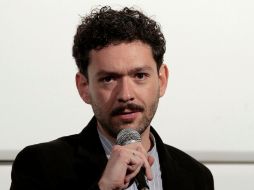 El director, Bernardo Arellano festejó su triunfo en el que además recibió cinco latas de 400 pies de película cinematográfica. ARCHIVO  /