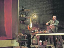 En su elemento. El talento del histrión logra cautivar la atención del público.  /