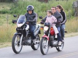 Más del 50 por ciento de los que sufrieron accidentes en motocicleta no portaban casco. ESPECIAL  /