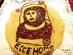 El eccehomo está hecho de chocolate y frambuesa. EFE  /