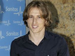 El futbolista croata a la llegada al hospital de La Moraleja, donde pasó reconocimiento médico. EFE  /