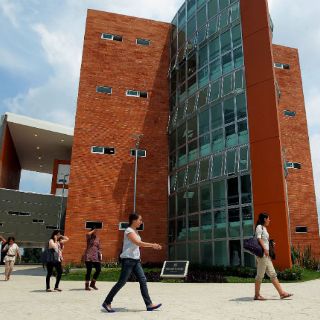 Entregan primera etapa de CUCSH Belenes