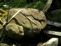 La escultura de un jaguar con unos dos mil años de antiguedad y casi una tonelada de peso. EFE  /