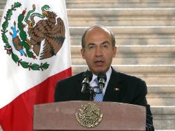 Calderón dice que la economía mexicana ha crecido en los últimos 15 trimestres de manera consecutiva. ARCHIVO  /