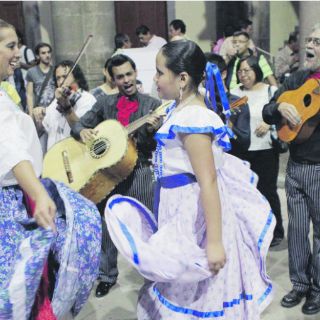 El mariachi palpita de nuevo