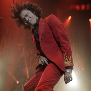 Enrique Bunbury tiene ''una visión más revolucionaria''