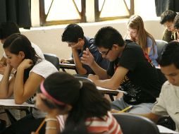 A nivel bachillerato las aulas deben tener como máximo 40 jóvenes. ARCHIVO  /