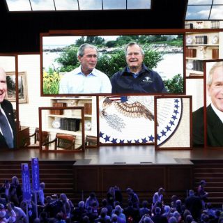 Bush envía su apoyo a Mitt Romney por video