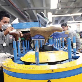 Zapateros piden arancel máximo al calzado chino
