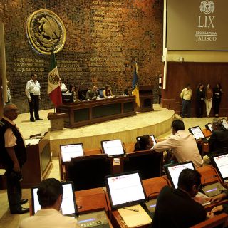Al fin: diputados locales reconocen caos en nómina