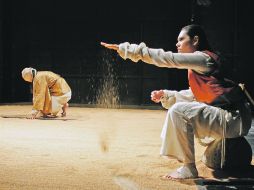 ''Antígona'' habla de la culpa, el remordimiento de no asumir una responsabilidad en el momento adecuado, explicó su director.  /