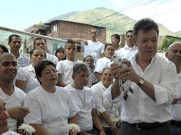El presidente colombiano eligió a las personas que le ayudarán a negociar con las fuerzas. REUTERS  /