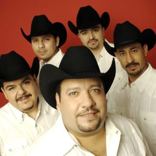 Pesado pone a bailar a los regiomontanos