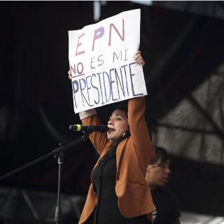 212 RMX los pone a bailar bajo la lluvia