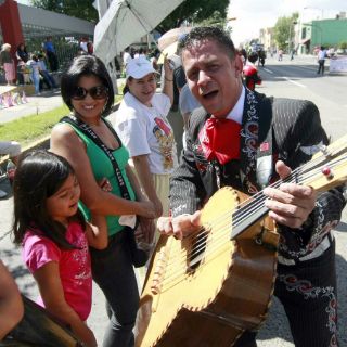 Tapatíos se deleitan con los mejores mariachis