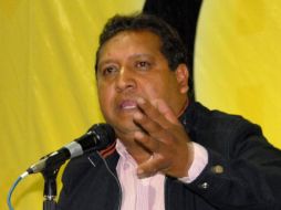 El perredista, Javier Narváez, opina que la propuesta del Ejecutivo en matrria de seguridad debe mejorar. ARCHIVO  /